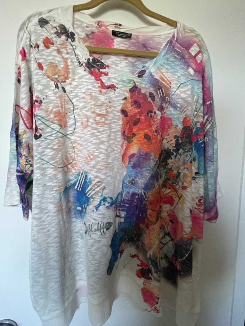 Inoah Boxy Top - Picture 1 of 8